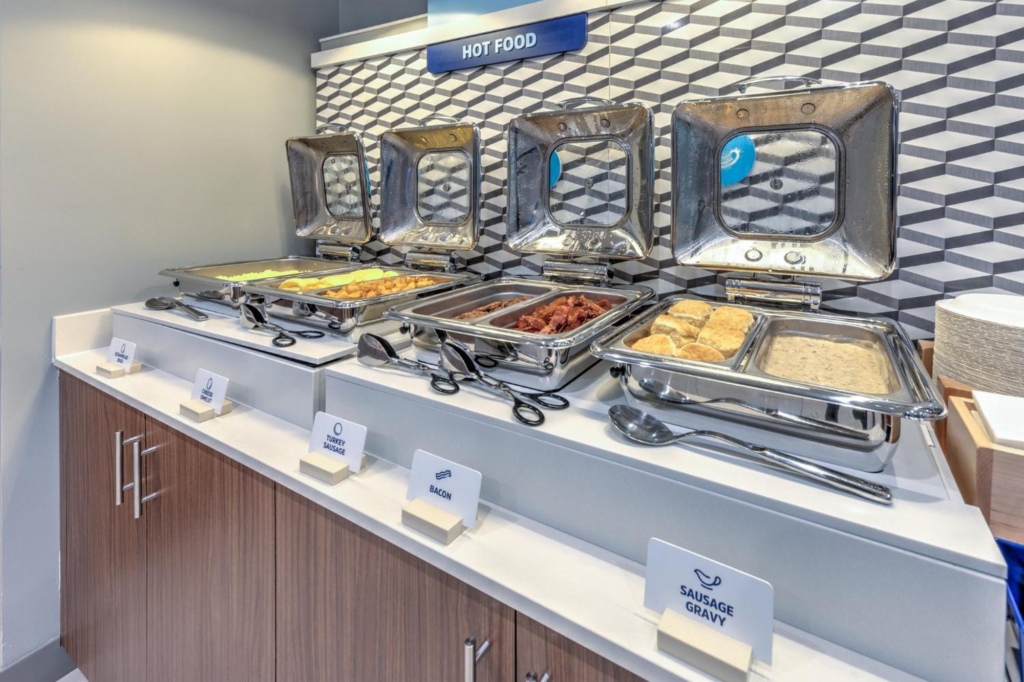 Express & Airport East By Ihg Hotel Austin