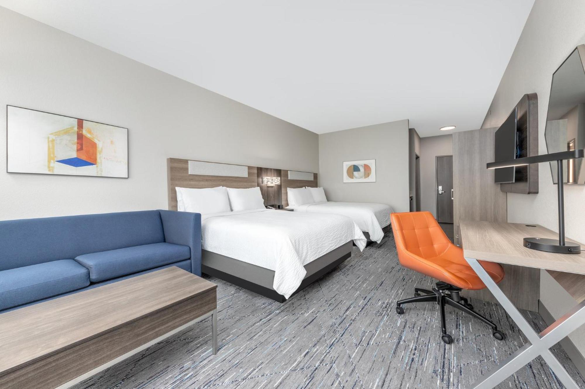 Hotel Express & Airport East By Ihg 2*